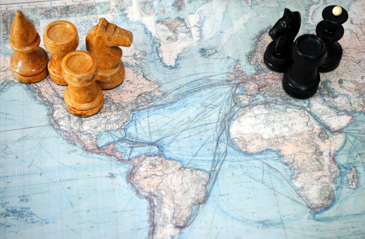10 Creative Ways to Use Old Maps in Crafts
